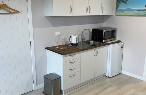 Cambridge Bed & Breakfast | Clean, warm and beautiful place to stay only 4 minutes to Cambridge.