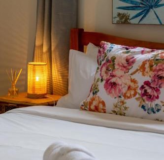 Redcliffs Apartment | Coastal Comfort Spacious 3BR Getaway in Redcliffs