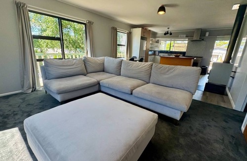 Waikanae House | Coastal Waikanae Beach Haven