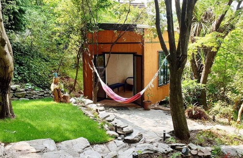 Sunshine Bay Cabin | Comfortable Cabin Rental for a Queenstown Holiday in New Zealand