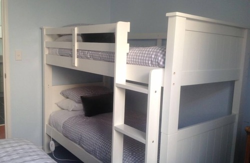Waihi Beach House | COOL Waihi Beach House North End Fully fenced pet friendly for small pets only
