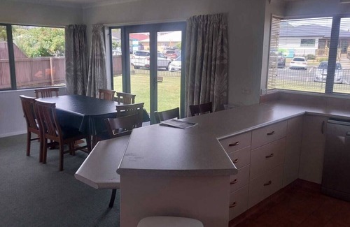 Taupo House | Corena's Place - walking distance to lake and town. Includes linen and wifi.