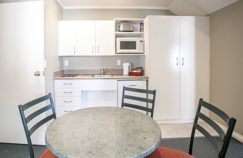 Palmerston North Hotel | Cornwall Motor Lodge