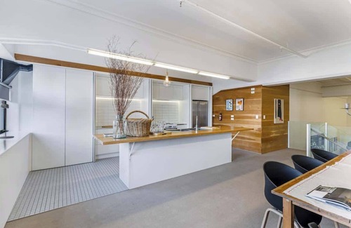 Newton Apartment | Cosy doubleroom in the heart of KRoad Zodiak Stays
