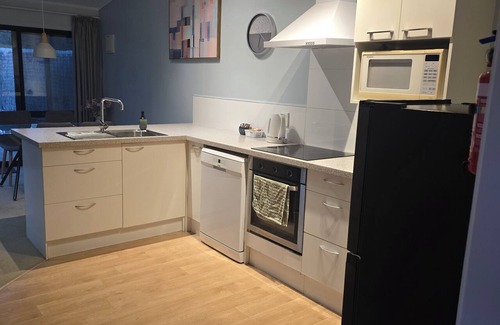 Wairakei House | Cosy private Home. Nice rural setting. Close to Activity Parks.