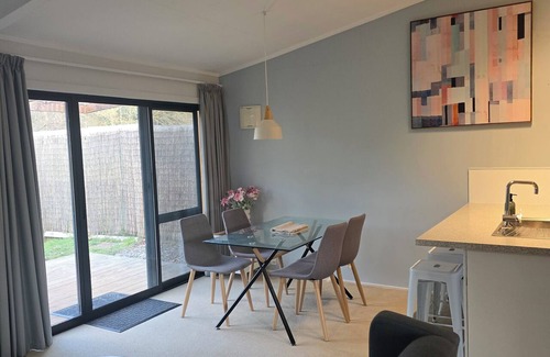 Wairakei House | Cosy private Home. Nice rural setting. Close to Activity Parks.