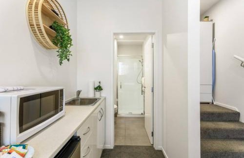 Avondale Apartment | Cosy Studio in Central Avondale - Netflix Wi-Fi