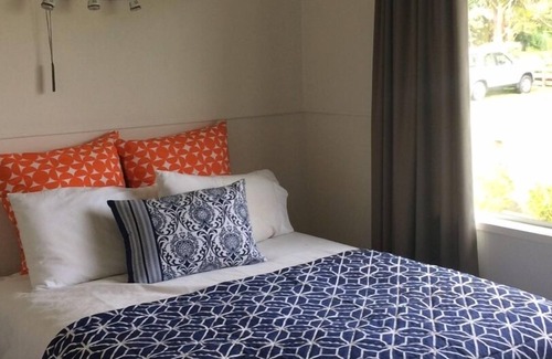 Hahei House | Cosy Traditional Kiwi Bach