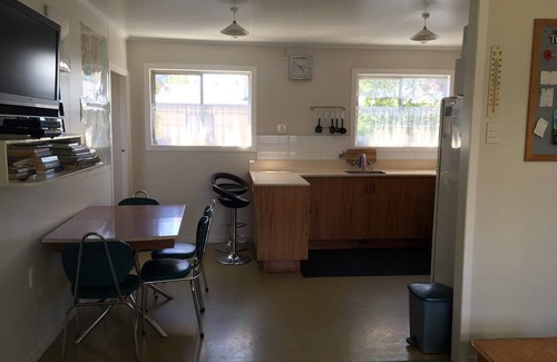Twizel House | Cozy dog-friendly batch, perfect for an authentic kiwi holiday.