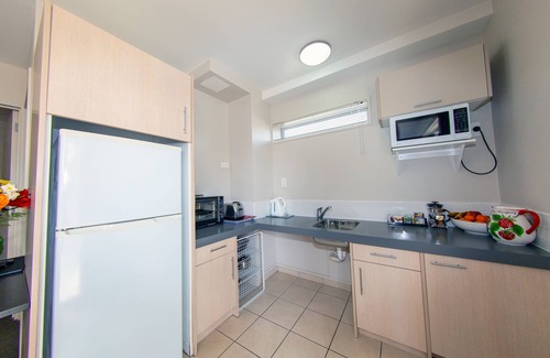 Saint Albans Hotel | Cranford Oak Motel