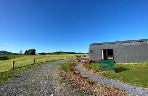 Motupipi Apartment | Dry Creek Farm - 1 bedroom unit 5 min from Takaka