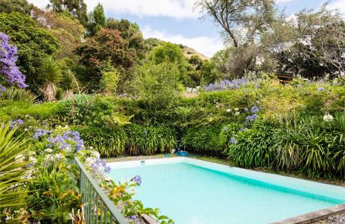 Clarence House | Dunluce Coastal Farmstay - Kaikoura Holiday Home