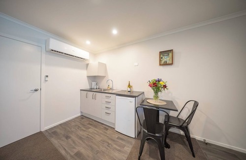 Te Anau House | Dusky Fishing Unit - Te Anau Holiday Home