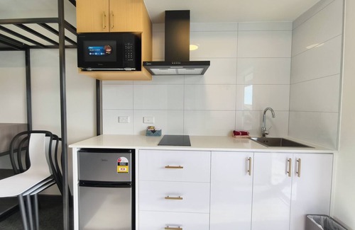 Ngongotaha Apartment | Easy Access Triple Studio Apartment with Alpacas