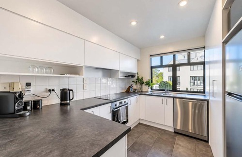 Christchurch City Centre House | Elegant 3-Storey Townhouse with Garage Parking by Latimer Sq