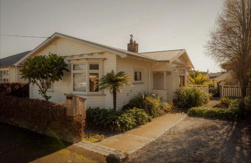 Nelson House | Elliott Street Gem