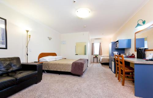 Paraparaumu Hotel | Elliotts Kapiti Coast Motor Lodge