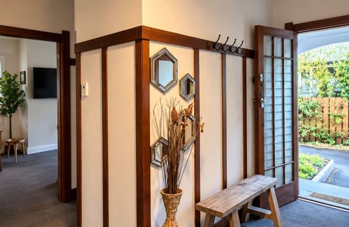 Frankton House | English Coutry Living - In The City