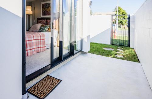 Mount Maunganui House | Enjoy downtown Mount Maunganui