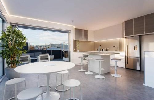 Dunedin City Centre Apartment | Entire 4 Room Boutique Hotel - Central Dunedin