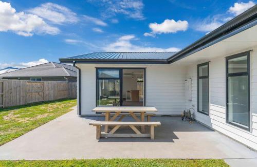 Wharewaka House | Family Holiday Spot