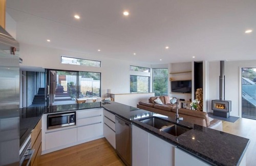 Queenstown House | Family Home with a View