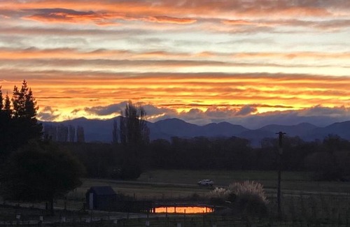 Hurunui Ski Chalet | Fantail Cottage at McLeod Estate
