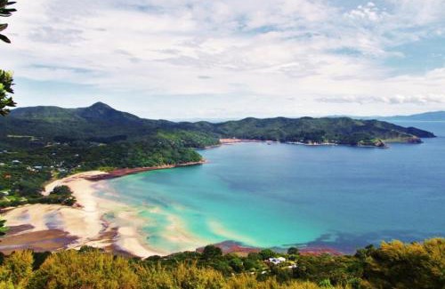 Tryphena House | Fantasy Island - private seaview cabins