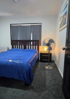 Auckland House | Favona Airport Accomodation