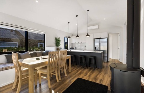 Wanaka House | Fire, Light & Mountains - Your Wanaka Home Base