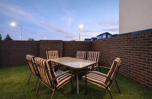 Christchurch City Centre House | Fitzgerald Focus - Your 1BR Urban Oasis