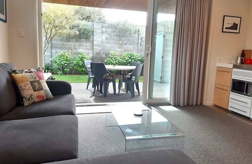 Fitzroy Apartment | Fitzroy Beachfront King Bedroom Apartment