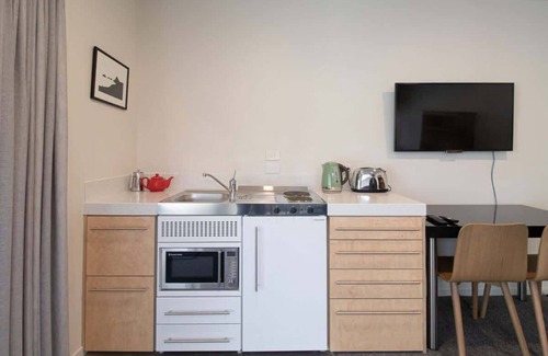 Fitzroy Apartment | Fitzroy Beachfront King Bedroom Apartment