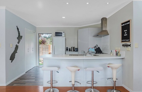 Cooks Beach House | Flaxmill Haven - Cooks Beach Holiday Home