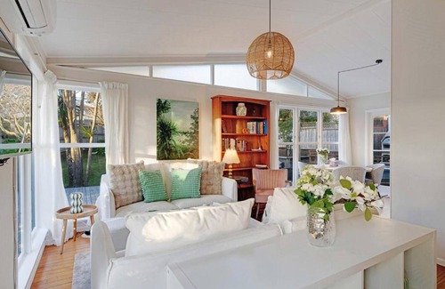 Forrest Hill House | Forrest Hill Oasis with Pool, Spa and BBQ