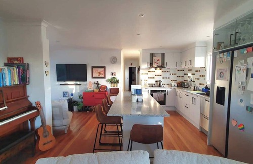 Tauranga Bed & Breakfast | Garden View, Sherwood Forest - Tauranga