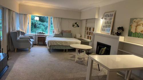 Epsom House | Gillies Garden House