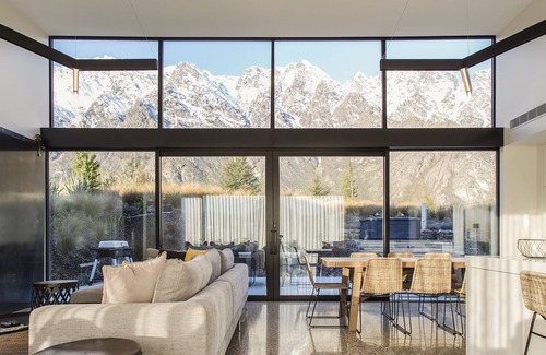 Jacks Point House | GLENFIDDICH RETREAT - JACKS POINT HOLIDAY HOME in Queenstown