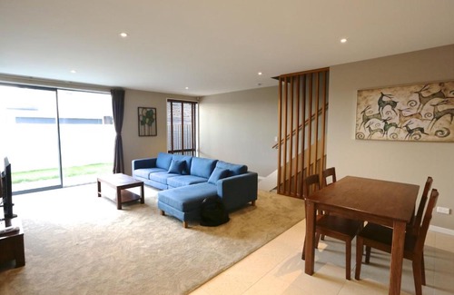 Wigram Apartment | Golden Sun Apartment -Two bedrooms, Three bedrooms