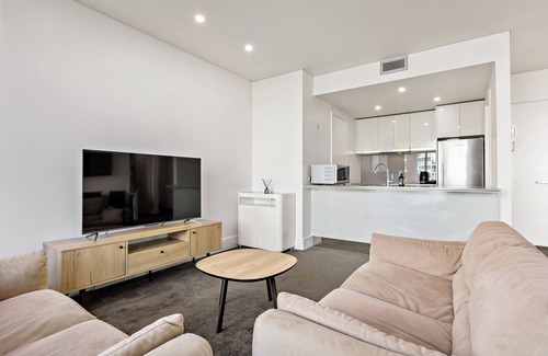 Auckland Central Business District Apartment | Gorgeous apartment in exclusive waterfront precinct