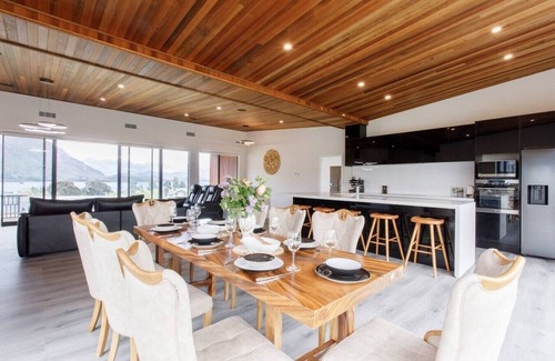 Wanaka House | Grand Peninsula Lodge