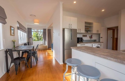 Rotorua House | Greenview Retreat | Central Location