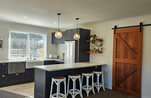 Tamahere House | Hamilton 3 bedroom country home 4m from city