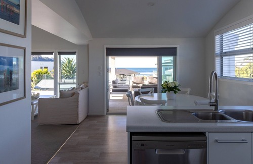Whangamata House | Hampton Views - Luxe Beachfront Retreat