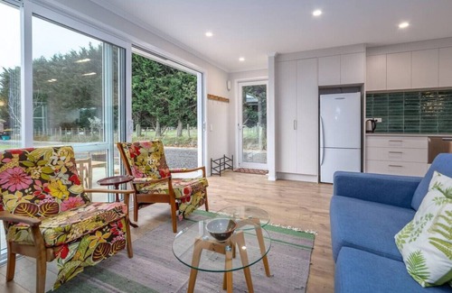 Martinborough House | Hare Cottage, Martinborough