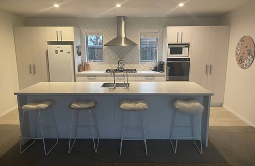 Lake Hawea House | Hawea Haven