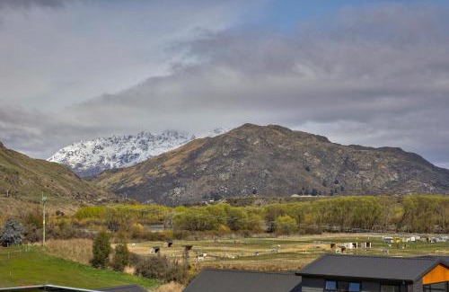 Lower Shotover House | Heaven on Noble - Luxury Family Home - Queenstown