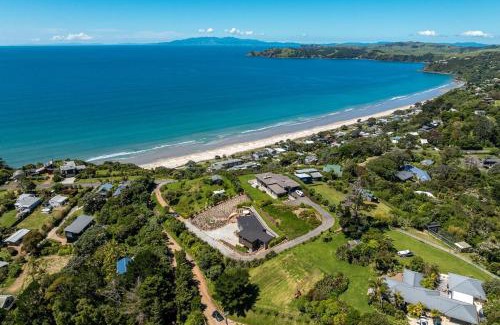 Onetangi House | Heron Ridge - Coast and Country Waiheke