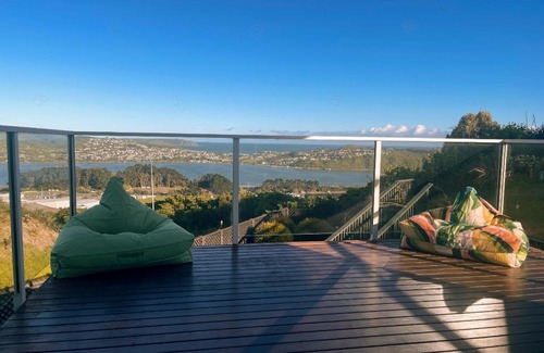 Aotea House | Hilltop Ocean Hideaway - Aotea Wellington
