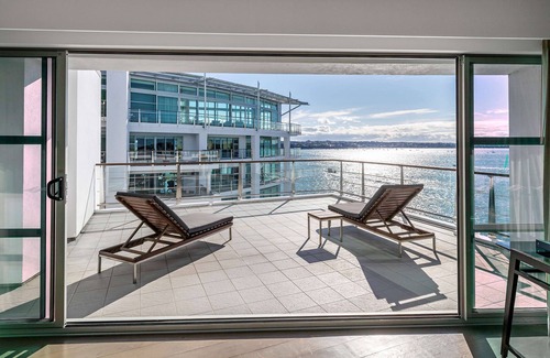 Auckland Central Business District Hotel | Hilton Auckland